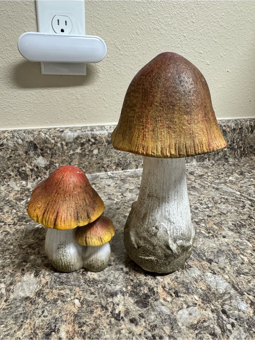 Decorative Ceramic Mushroom Sculpture Set